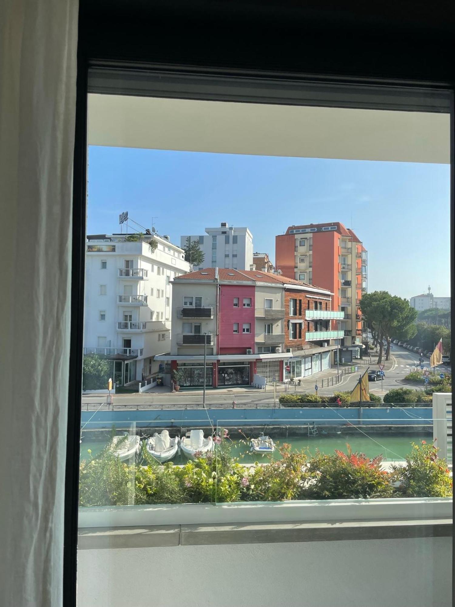 La Torre Del Porto Lejlighed Riccione Eksteriør billede